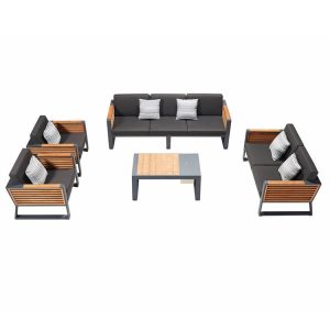 Bộ sofa sân vườn 4 món, nệm xám, gối sọc, phối cảnh nhìn từ trên xuống