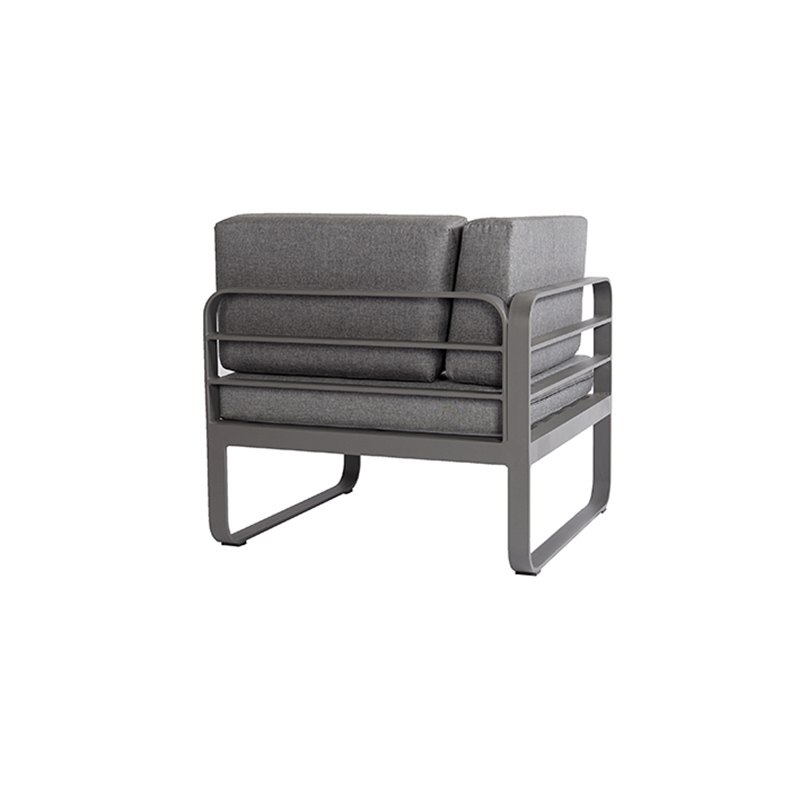 Mặt sau ghế sofa ngoài trời khung nhôm sơn tĩnh điện