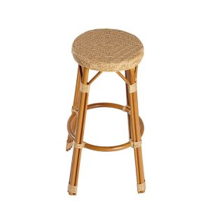 Toàn cảnh ghế bar ngoài trời giả mây, thiết kế thanh lịch