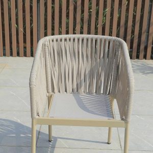 Ghế sân vườn đan dây rope, khung nhôm, góc nhìn trực diện, phù hợp sân vườn ban công