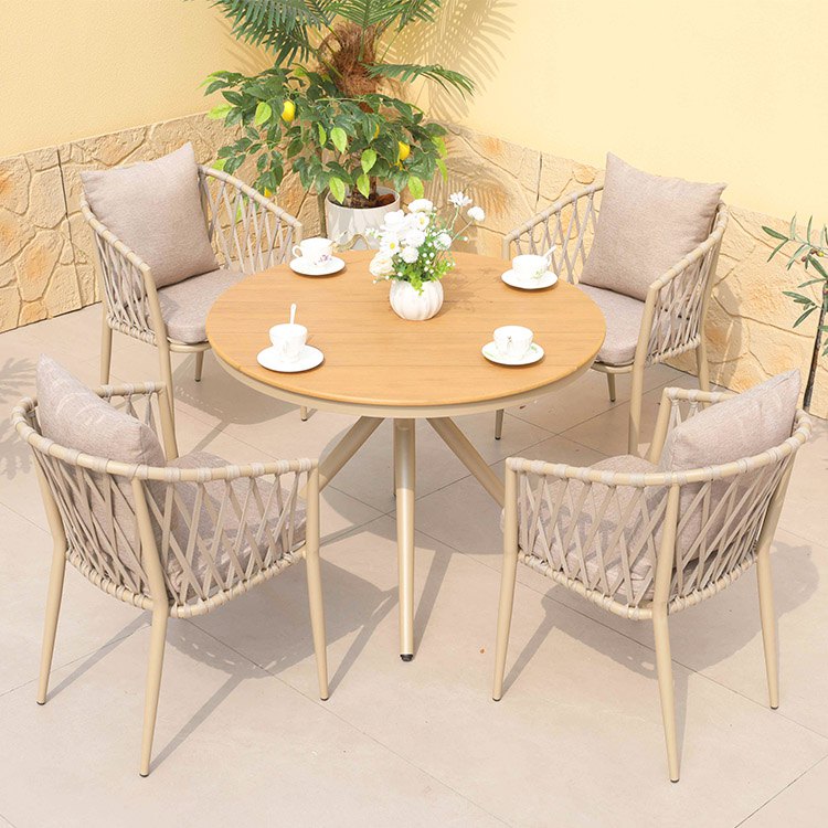 Bộ bàn ghế ngoài trời 5 món bàn tròn, khung nhôm dây rope, nệm ghi