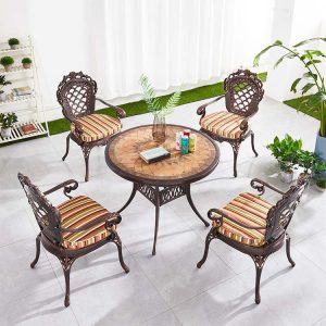 Bộ bàn ghế ngoài trời nhôm đúc, nệm sọc nhiều màu, bàn tròn mosaic, phù hợp sân vườn, ban công