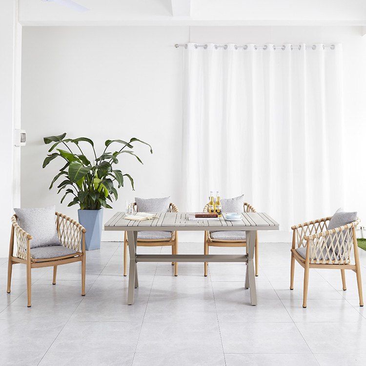 Bộ bàn ghế ngoài trời 4 ghế đan dây chéo, khung nhôm, nệm ghi sáng