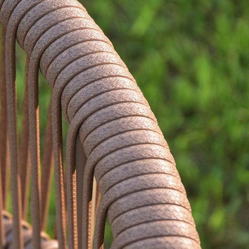 Cận cảnh chi tiết đan dây rope trên lưng ghế sân vườn ngoài trời
