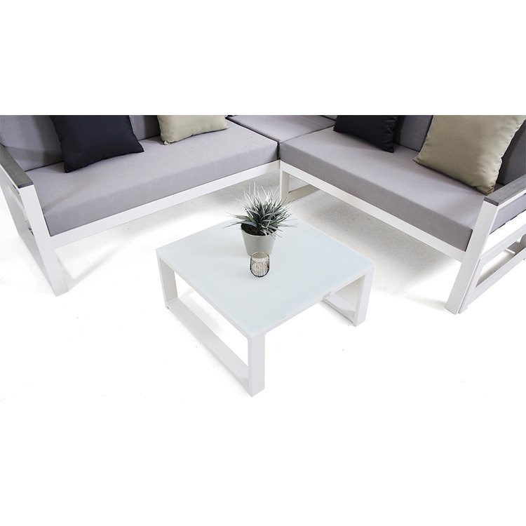 Bàn trà vuông kính cường lực trắng, phù hợp bộ sofa sân vườn hiện đại