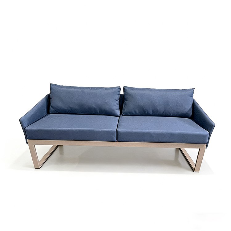 Sofa đôi ngoài trời khung nhôm, nệm xanh dương, phong cách tối giản