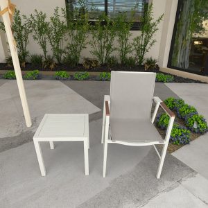 Ghế sân vườn khung nhôm kết hợp bàn phụ, phù hợp ban công, sân thượng