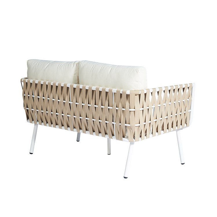 Sofa băng đôi dây rope màu be, khung nhôm trắng, nhìn từ phía sau, đan dây chắc chắn