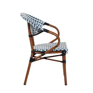Góc ngang còn lại ghế bistro nhôm giả gỗ, đan dây nhựa xanh trắng