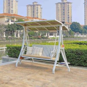 Xích đu ngoài trời 3 chỗ, lưng ghế thanh ngang, gối caro xám, khung trắng, phù hợp sân vườn