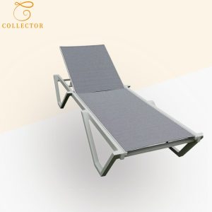 Ghế tắm nắng ngoài trời khung nhôm trắng, lưới xám, phong cách hiện đại, chụp studio